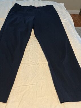 Women's Navy Cropped Dress Pants - Sleek Ankle-Length